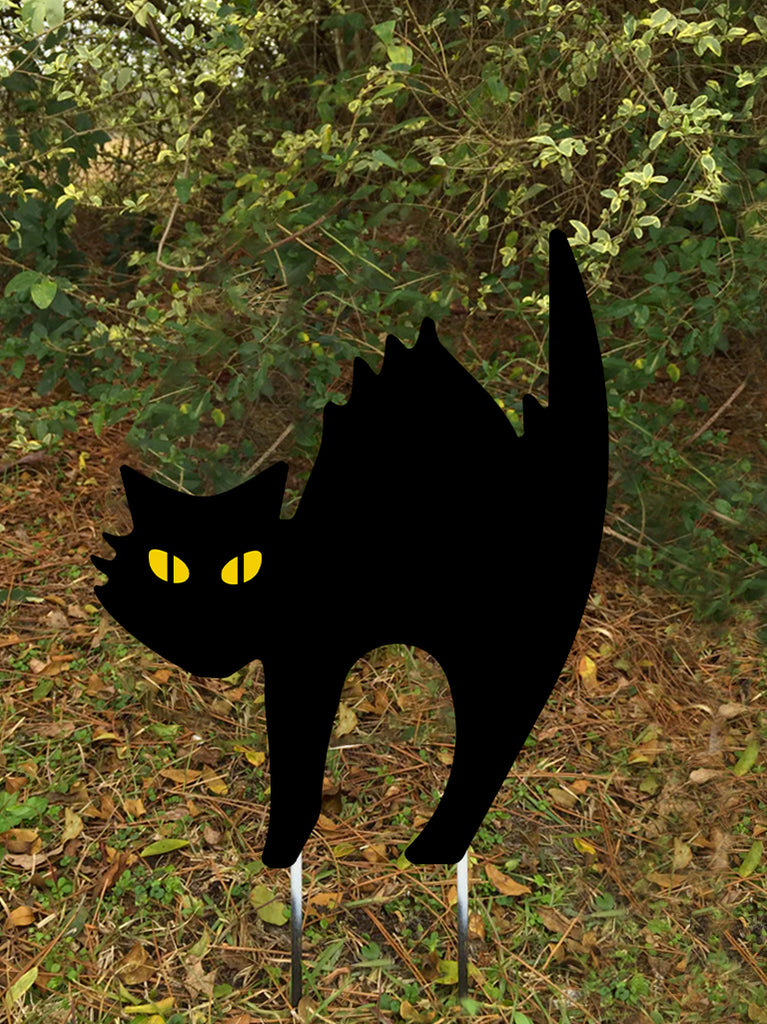 Witches Cat On Stakes 20"x15"